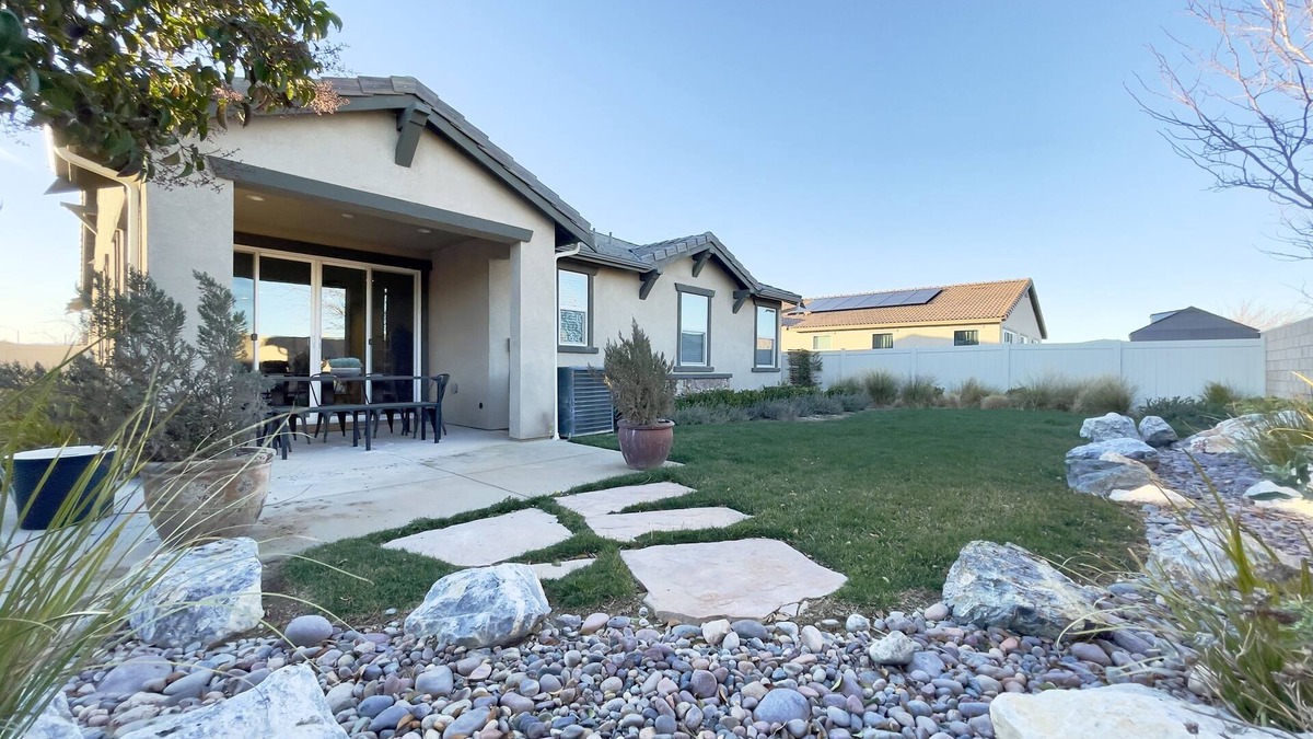 Lancaster House | Former Model Home, 3 Car Garage, Gym, Sleep 14