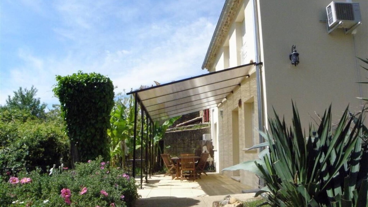 Sauveterre House | Former outbuilding renovated, quiet, in the countryside, near Avignon