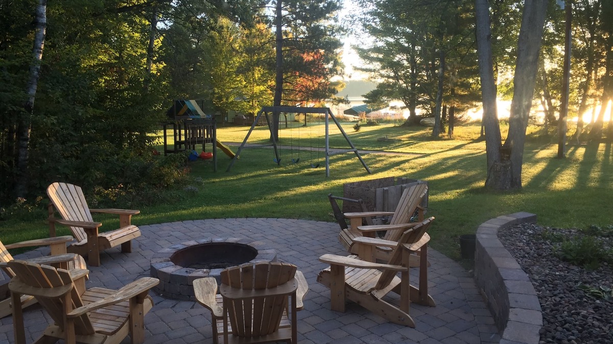 Danbury Cabin | Former Resort Lodge - Best Family Getaway! PLEASE READ Description - Sleeps 20