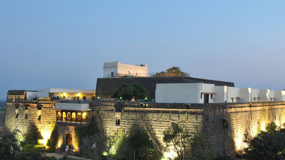 Jadhavwadi Hotel | Fort JadhavGADH - A GADH Heritage Hotel