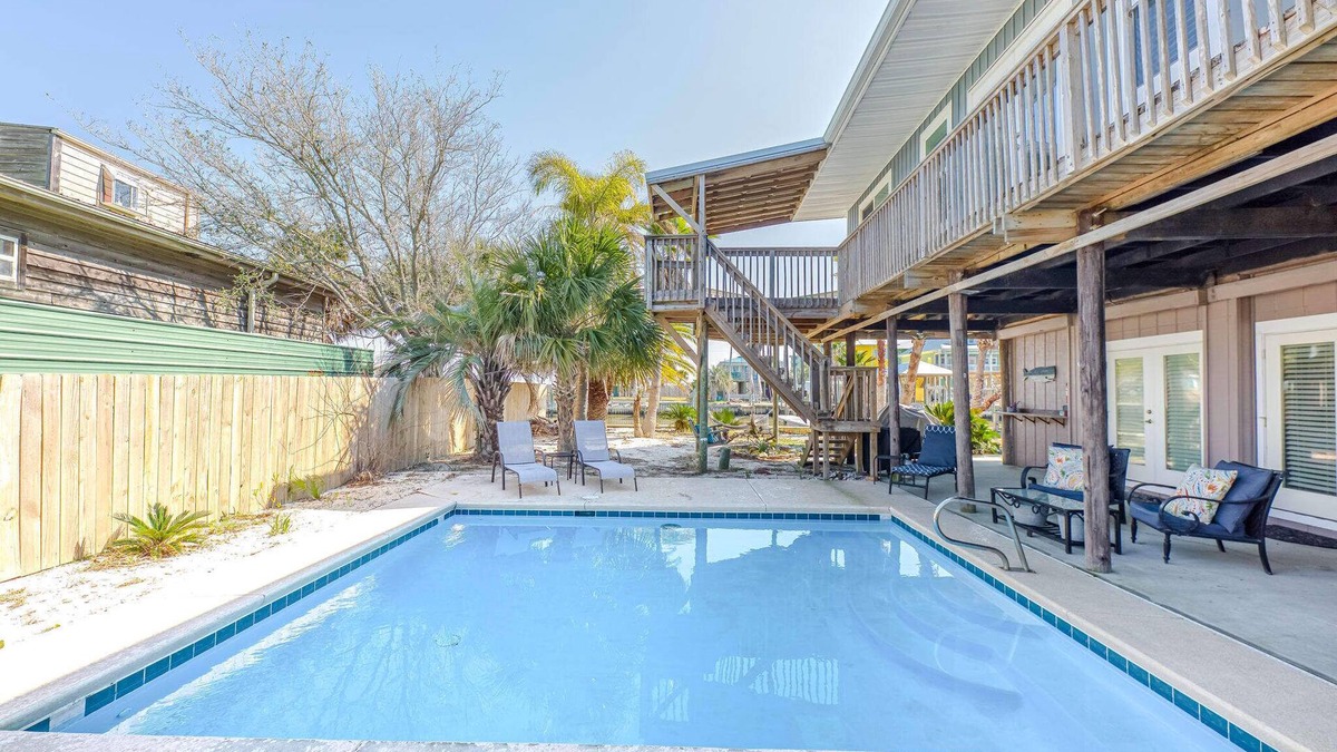 Fort Morgan Pines House | Fort Morgan Bay Club - Bring Your Boat! Pool!