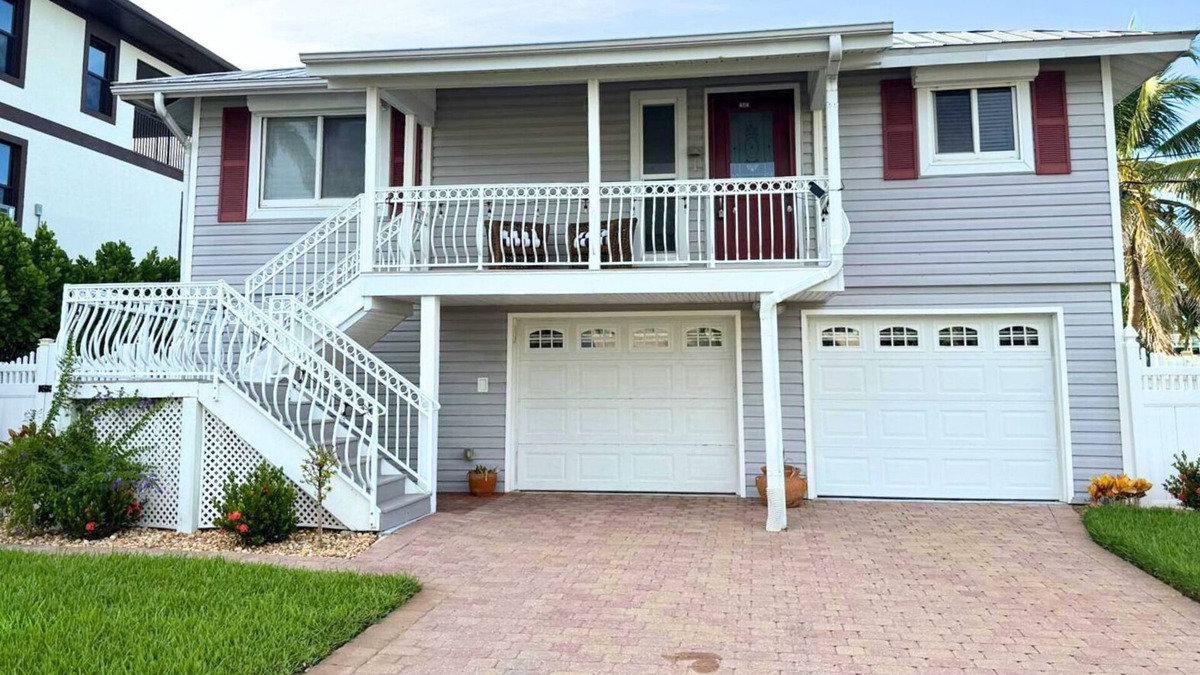 South Island House | Fort Myers Beach 2 Bedroom 2 Bathroom Home