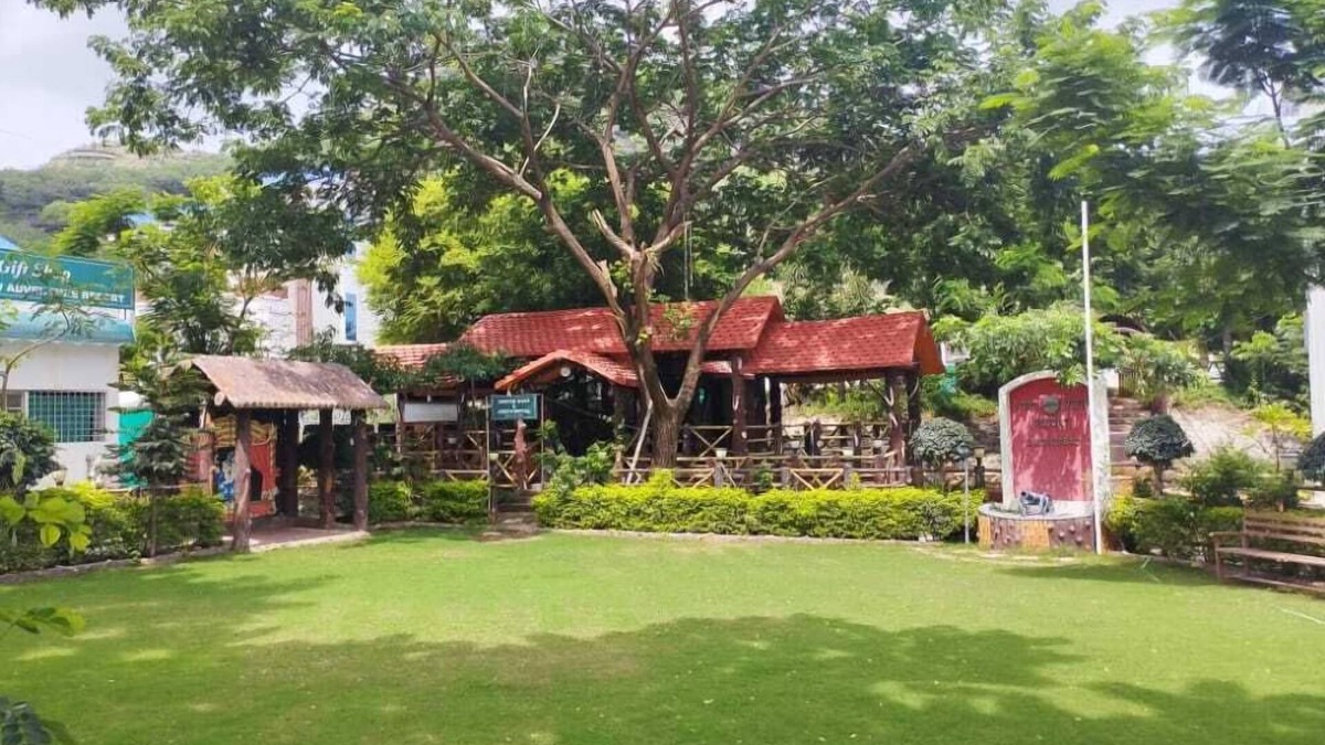 Daulatabad Hotel | Fort View Resort