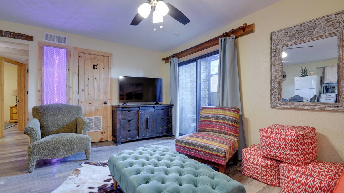 Fort Worth Apartment | Fort Worth Home w/Patio: 5 Mi to Dtwn!