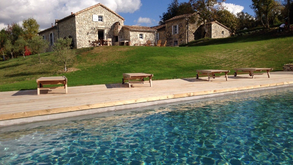 Montcuq House | Fortified house, rooms, calm and view in the Quercy Blanc