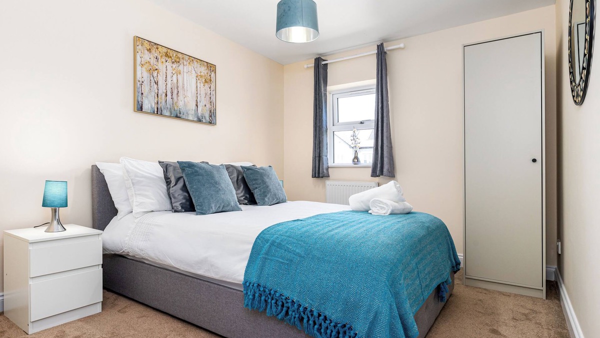 Staple Hill House | Fortified 4 bedroom Holly Lodge