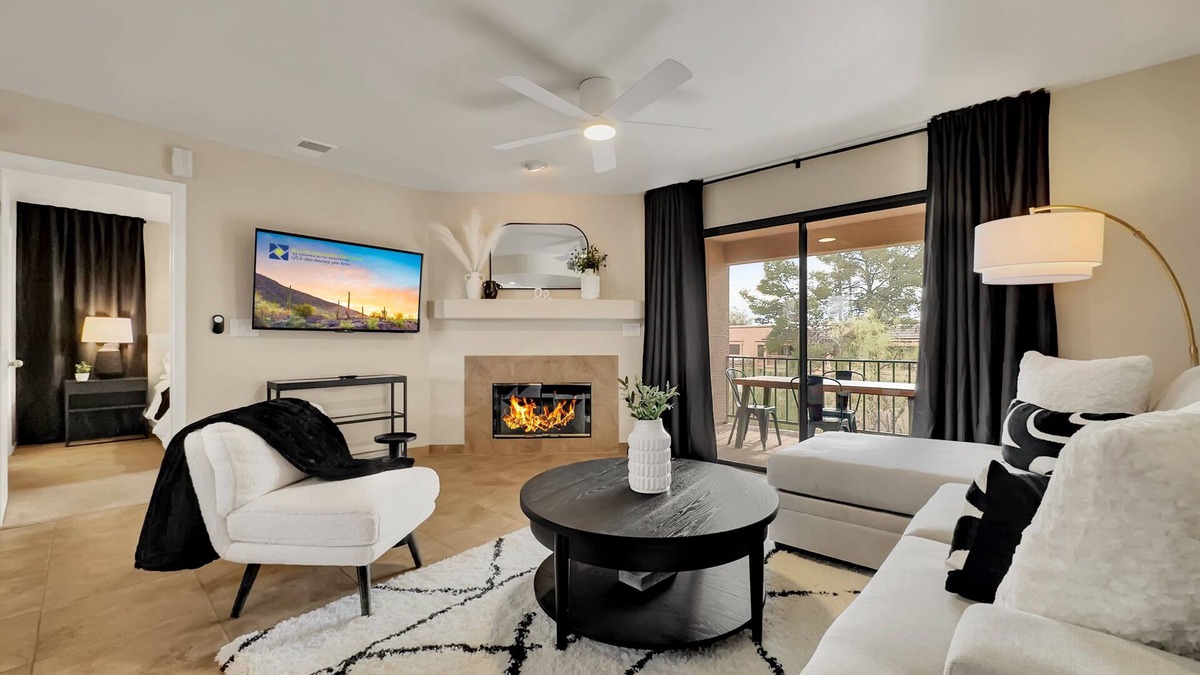 Fountain Hills Condo | Fountain Hills Grand Patio Spectacular. 2 King Master Suites.