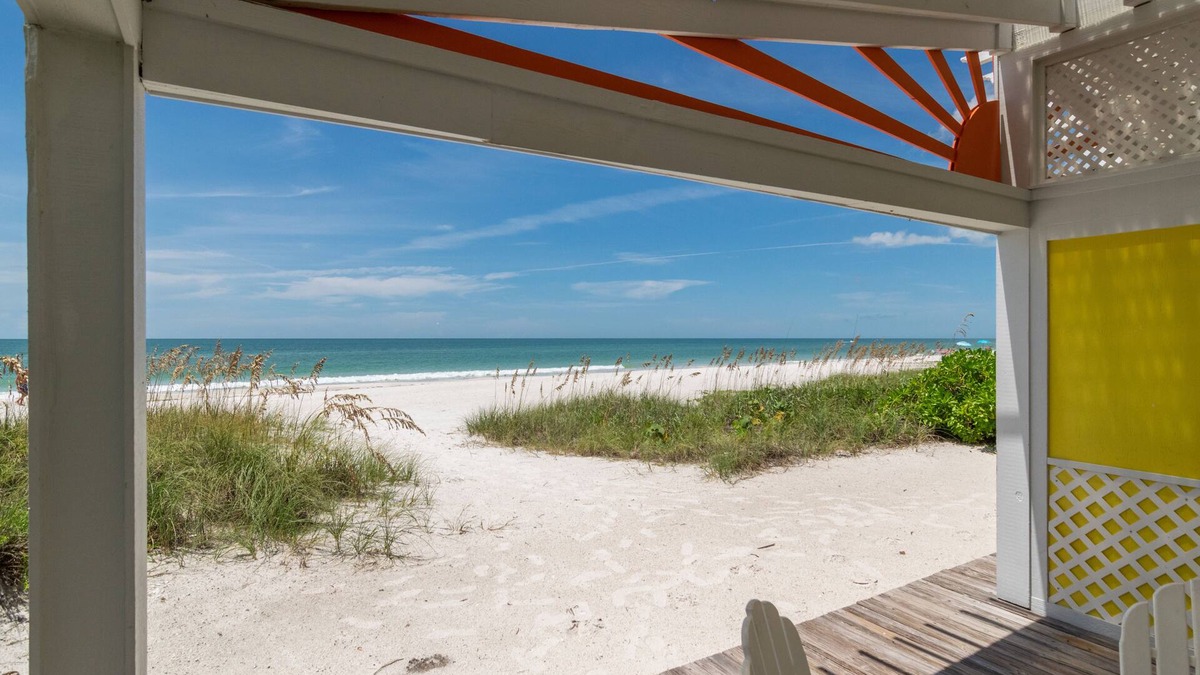 Ilexhurst House | Four Beach Lovers 1 | Beach Right At Your Door