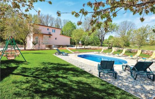 Lecevica House | Four-Bedroom Holiday Home In Lecevica