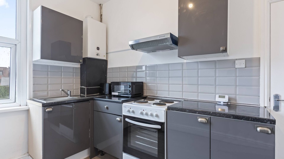 Edgbaston Apartment | Four-bedroom home 193 Hagley Road