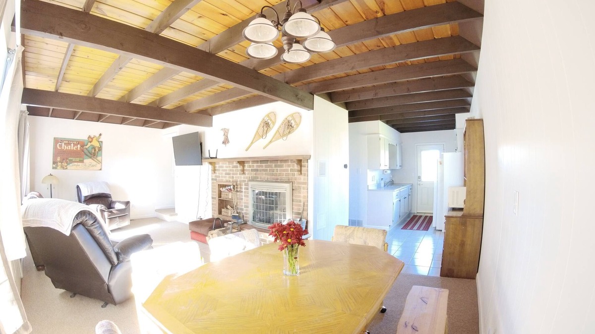 Cadillac Ski Chalet | Four Season Chalet at Caberfae/3BR/Pet-Friendly