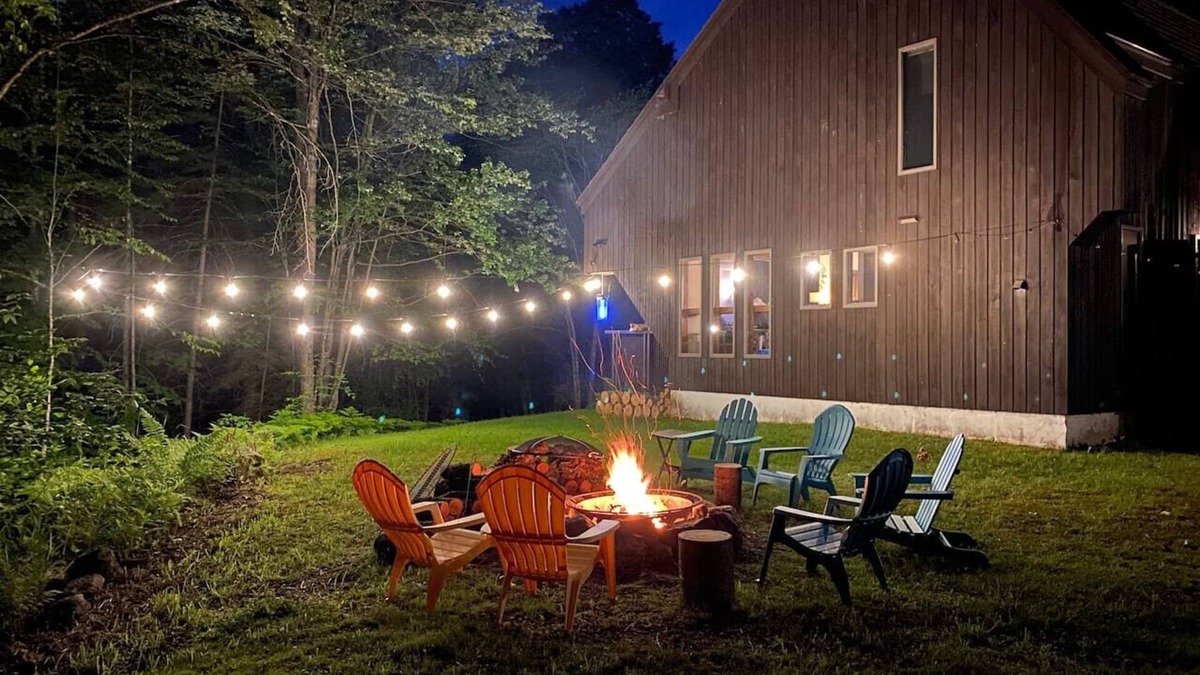 Plymouth Cabin | Four Season Escape | Near Lakes,Trails,Killington