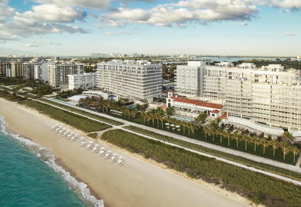 Surfside Hotel | Four Seasons Hotel at The Surf Club