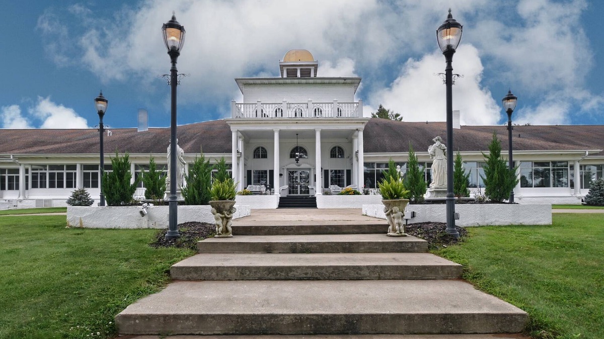 Pembine Apartment | Four Seasons Island Resort