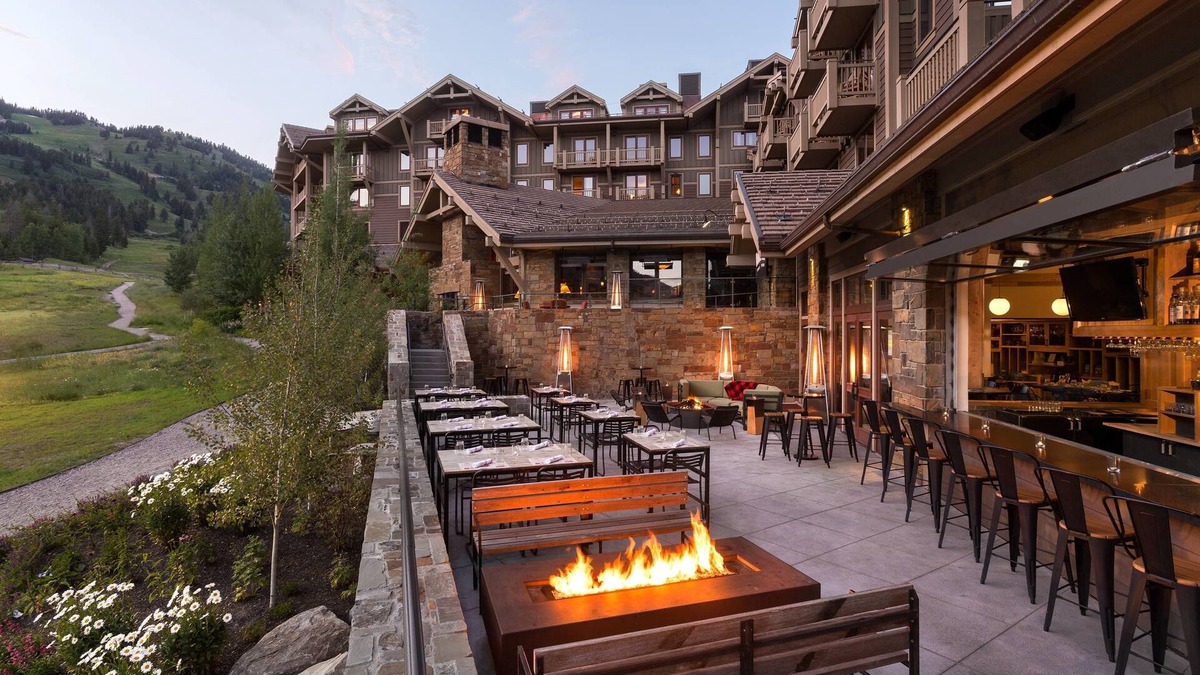 Teton Village Hotel | Four Seasons Resort Jackson Hole