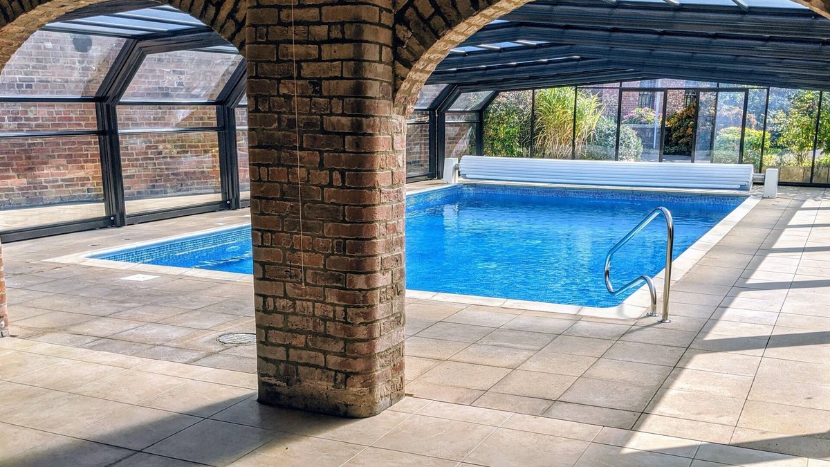 Louth Cottage | Fox Cottage, Covenham Holiday Cottages