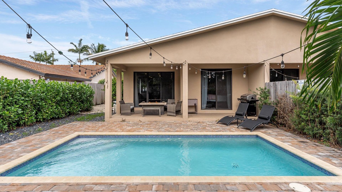 Citrus Isles House | Fox Sonata Downtown Pool House