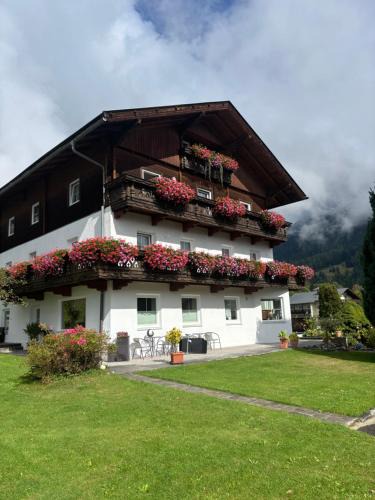 Iselsberg-Stronach House | Frühstückspension Alpenrose Bed & Breakfast