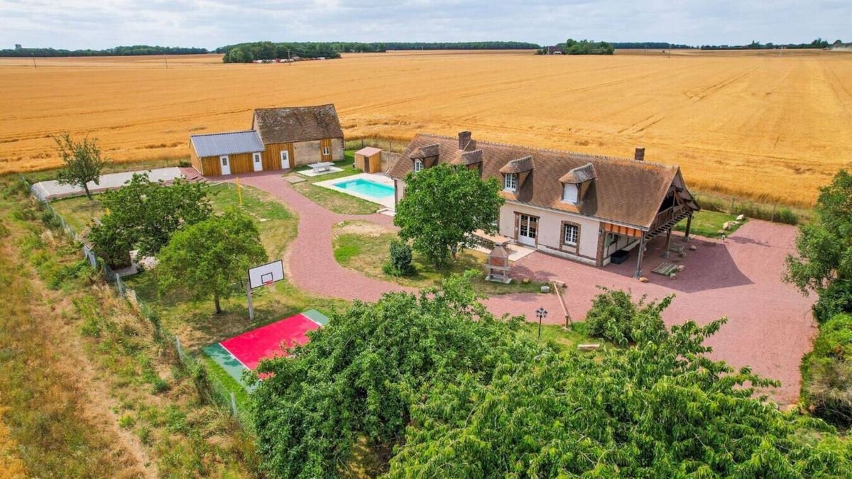Fessanvilliers-Mattanvilliers Villa | So Villa Vallée (28) - Swimming pool - Basketball - 1h30 Paris - 36p.