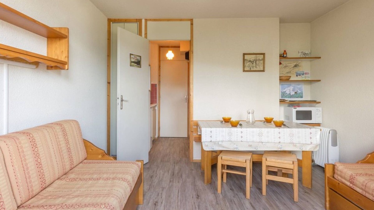 Montchavin Apartment | Studio in Montchavin, near center and slopes, valley view, TV, balcony