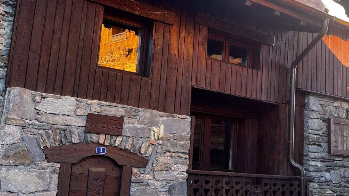 Aime Ski Chalet | Chalet de Charme en Plein Cœur de Montchavin
