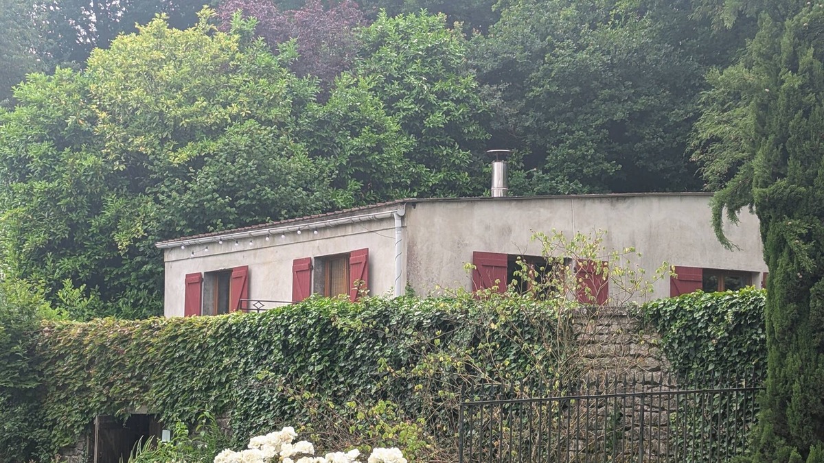 Les Avenieres-Veyrins-Thuellin House | "Le Refuge des Oiseaux " Self-catering accommodation 15 minutes from Walibi!