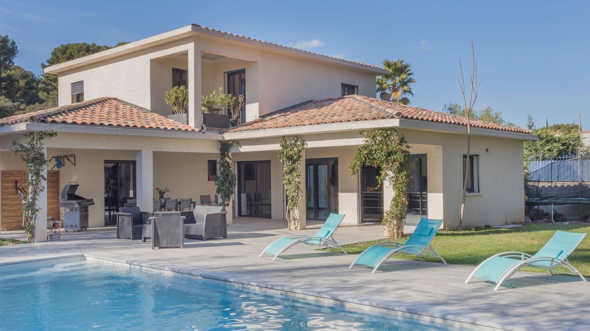 Les Lecques House | Vacation home Villa by Interhome