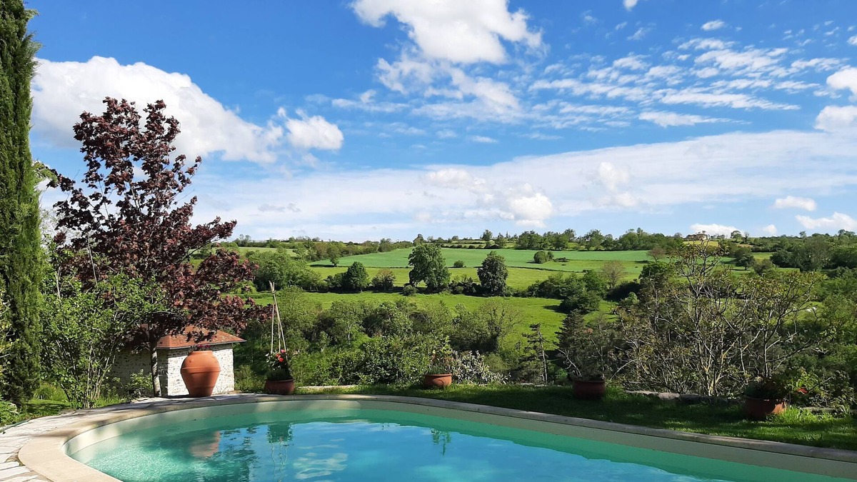 Saint-Jean-Saint-Maurice-sur-Loire House | Maison Entre Bourg et Campagne Avec Piscine et vue Impressionnante sur la Loire