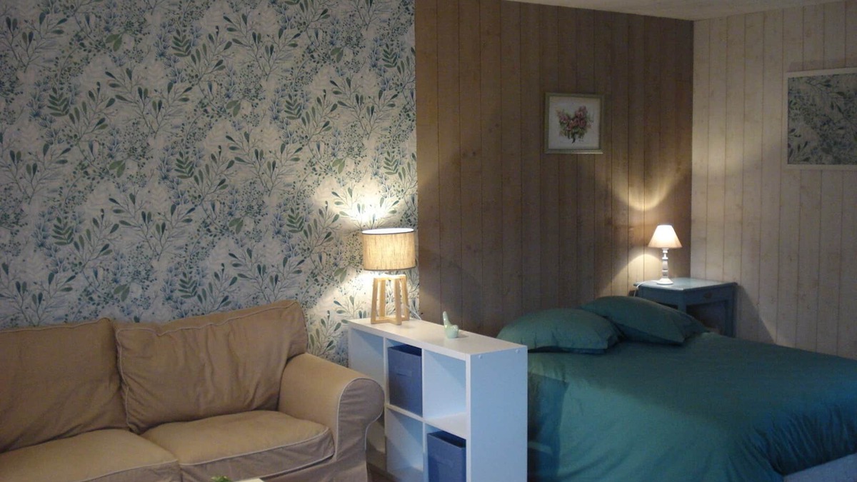 Saint-Sylvestre-de-Cormeilles House | Tara, guest studio in the countryside with kitchenette