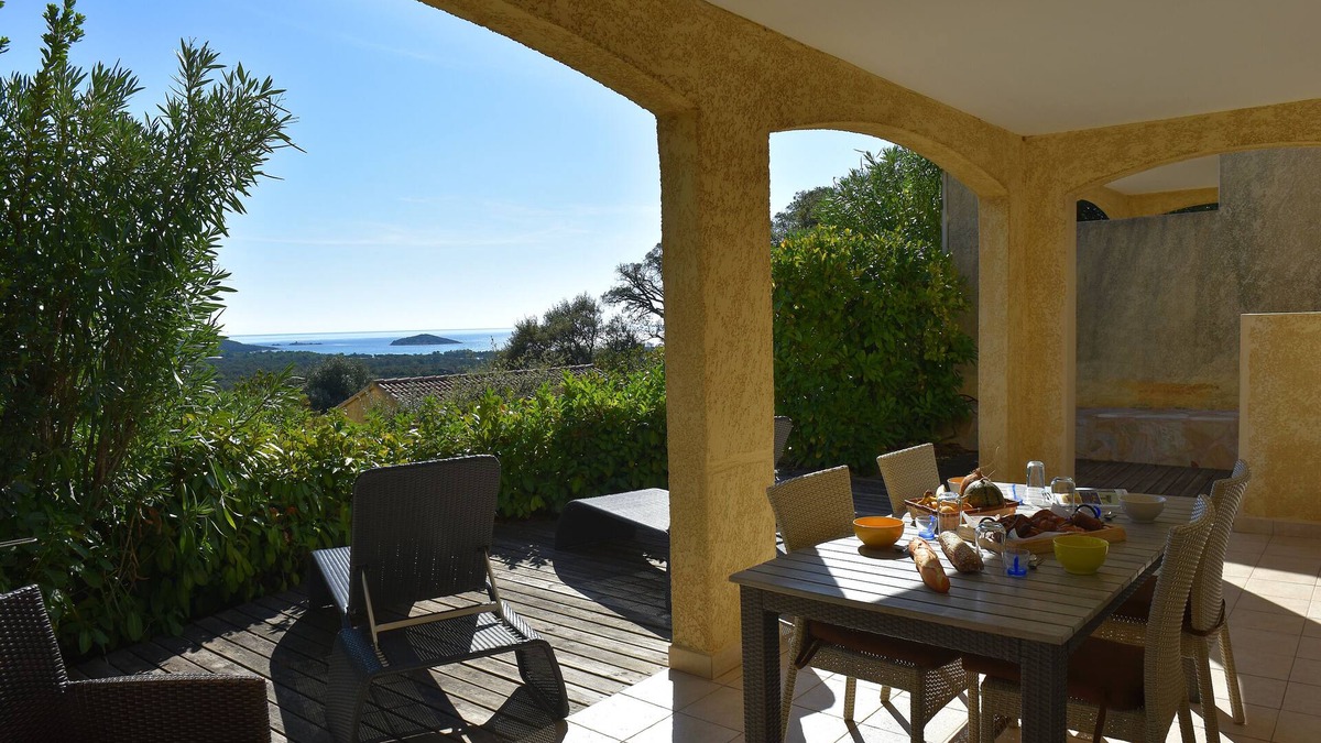 Sainte-Lucie-de-Porto-Vecchio Villa | Villa-Superior-Private Bathroom-Sea View-Villa 4 - 6 personnes