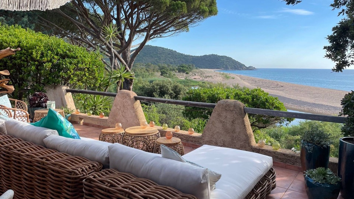 Pinarellu House | Southern Corsica, Casa Masamour, "feet in the water", a breathtaking view!
