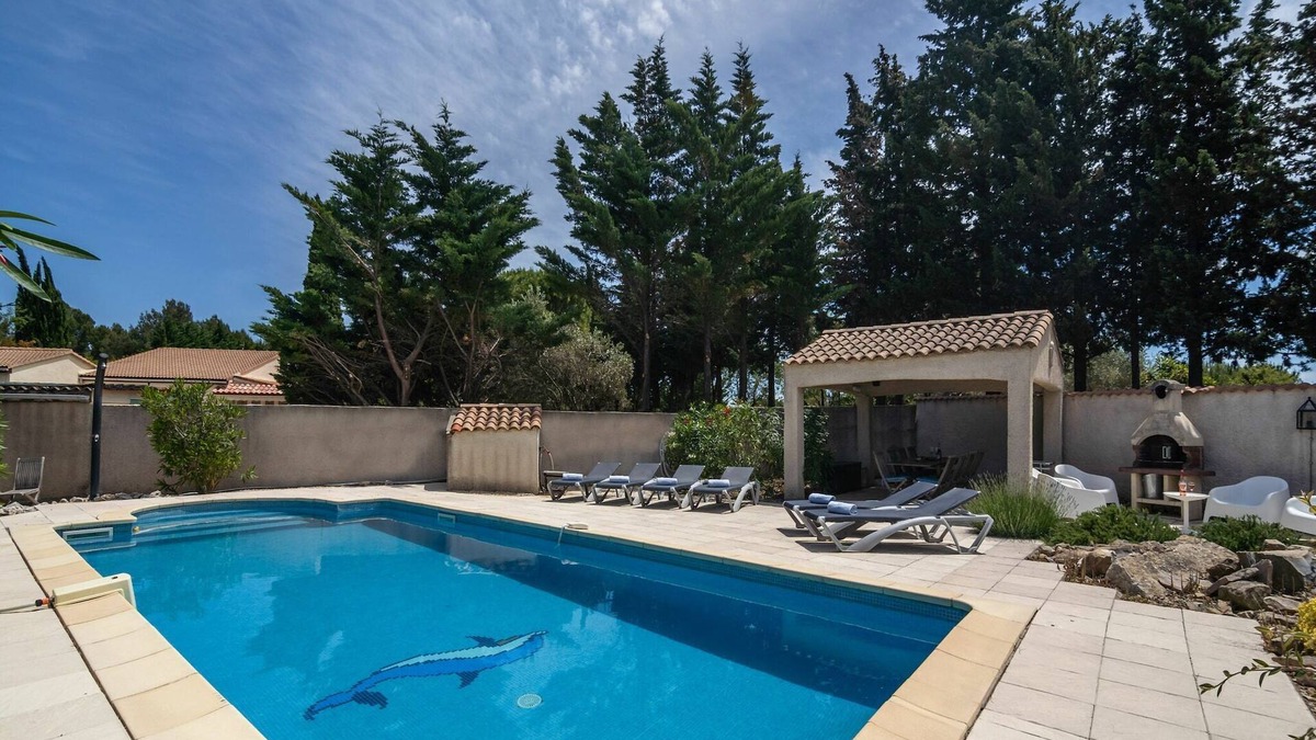Pouzols-Minervois Villa | Villa in Pouzols with Private Pool & Vineyards