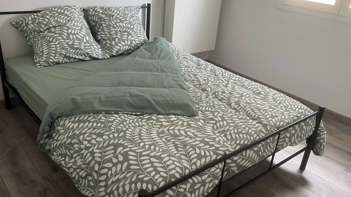 Sorges-et-Ligueux-en-Perigord Villa | Superb neo-Provencal villa with swimming pool, 2500m of green space in a peaceful setting