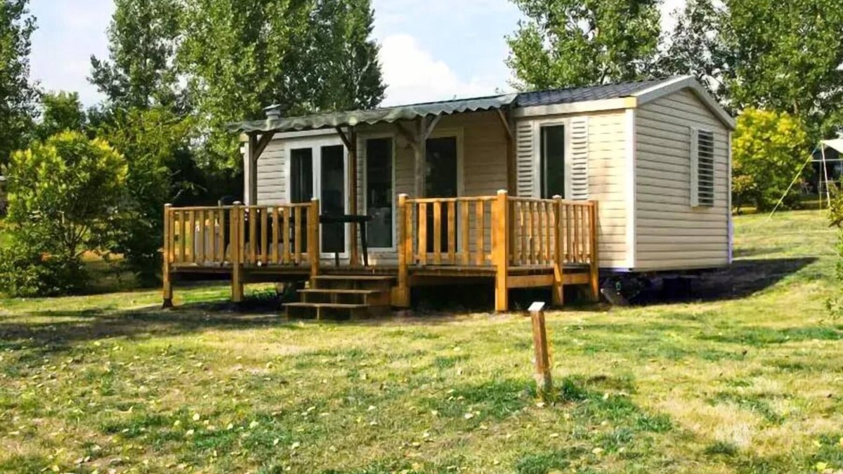 Saint-Martin-Lars-en-Sainte-Hermine House | Mobil Home Confort Nalliers - 2 bedrooms 4 people