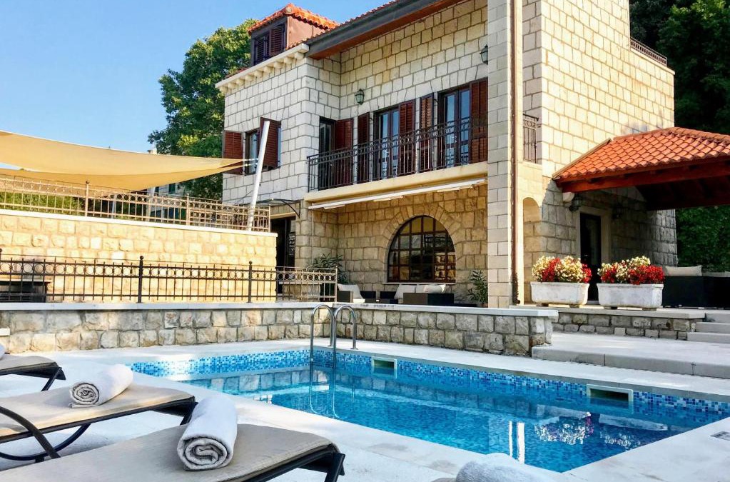 Babin Kuk Villa | Franica