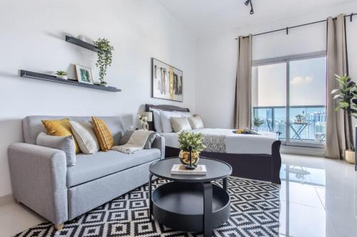 Dubai Sports City Apartment | Frank Porter - Elite 5 Sports Residence