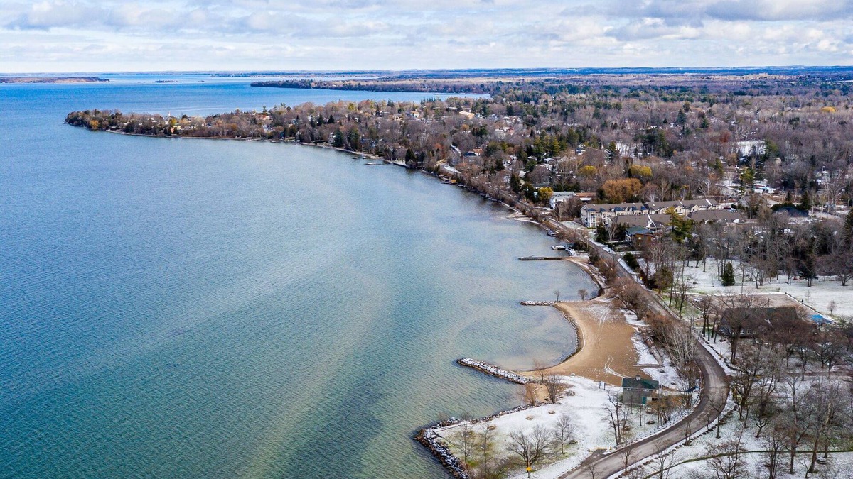 Jacksons Point Cottage | Franklin Beach House, Jackson's Point