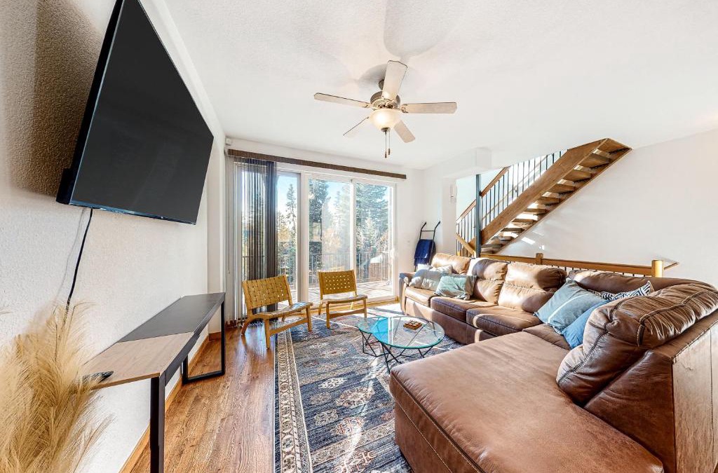 Rendezvous House | Fraser Fantasy