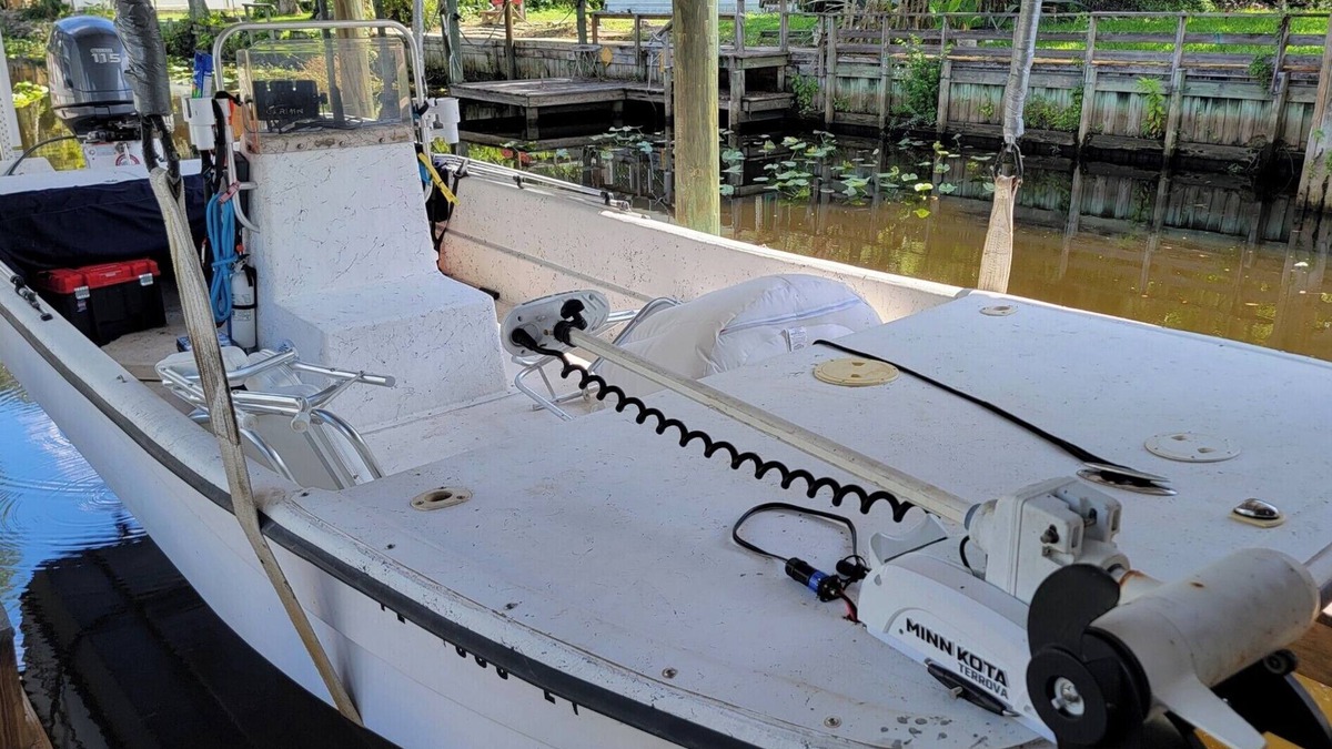 Satsuma House | FREE BOAT to use at our Fish Camp, Water Front, Fish from Dock,Worm Farm,Pets OK