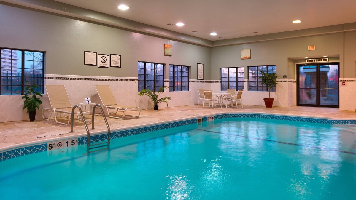 Peoria Condo | Free Breakfast. Pool & Hot Tub. Close to St. Francis Medical Center!
