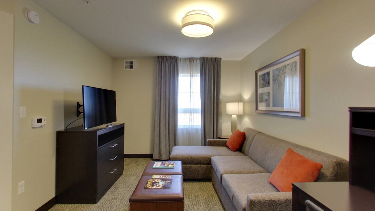 Madison Condo | Free Breakfast. Pool with a Slide. Your Next Trip!