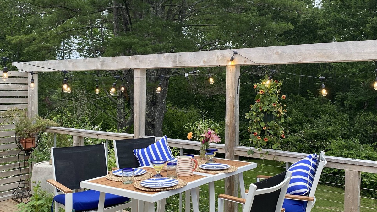 Northport Apartment | Free kayak w/deliv, new listedAIR CONDITIONED loft above Kayak Shop