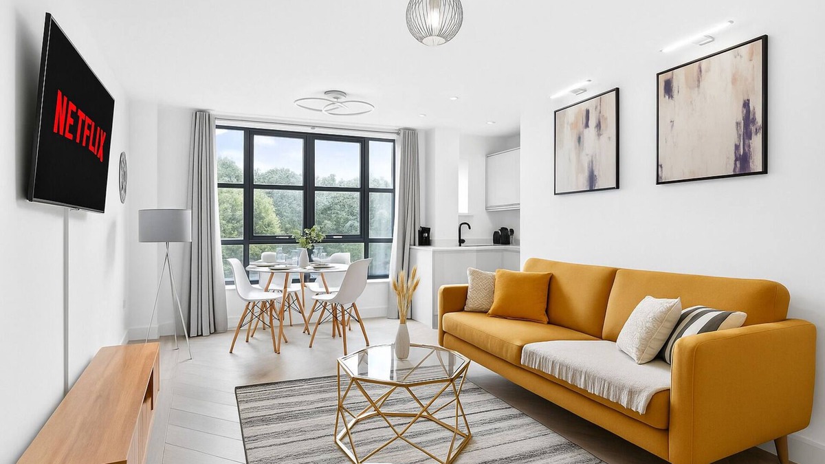 Lewisham Apartment | Free Parking | 10 min to City of LDN | Premium 3BD