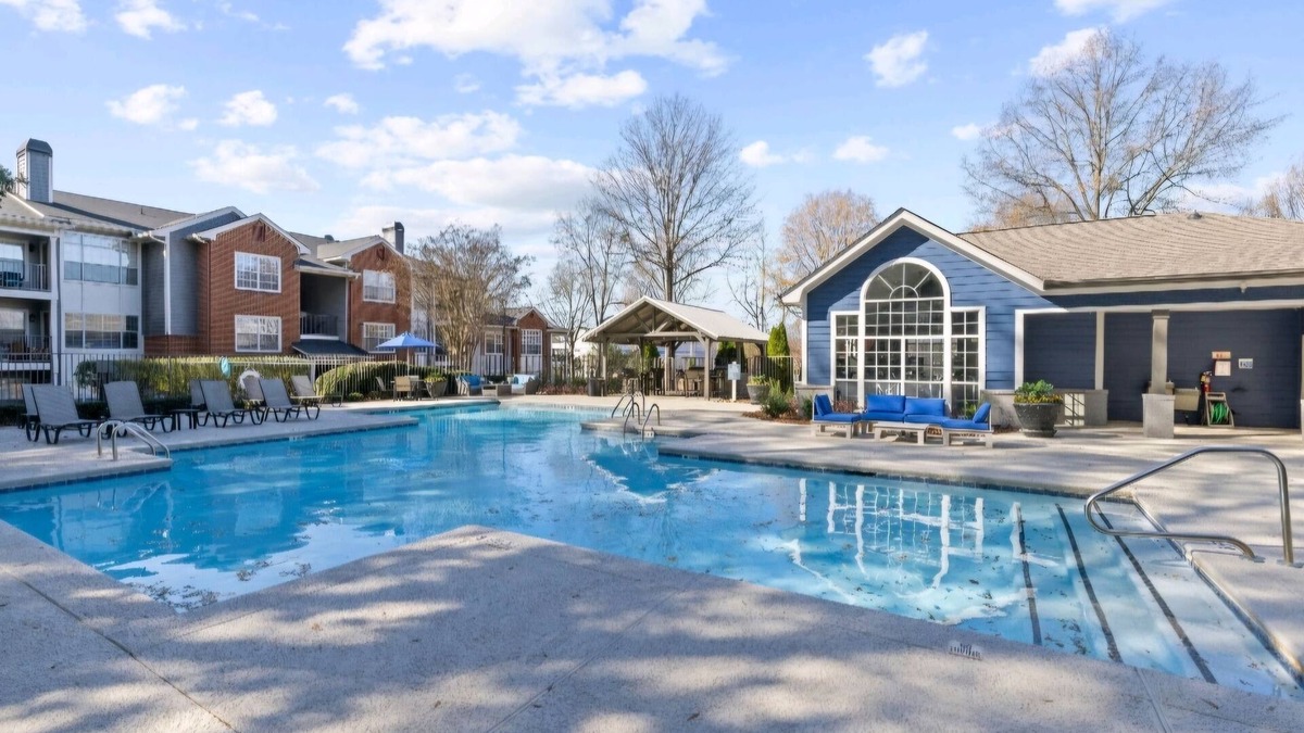 Athens Apartment | Free Parking Home Steps from UGA & DT, Pool + Gym. Gated, Pool and Gym