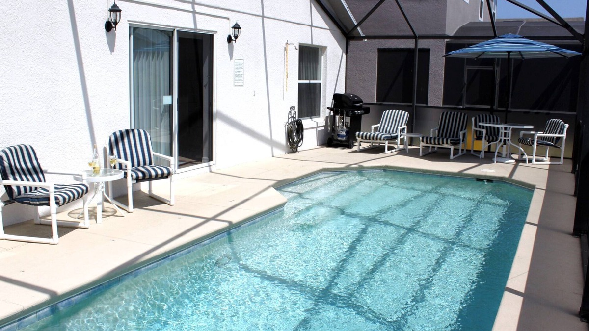 Highgate Park Villa | Free wiFi in upgraded villa with private pool in Gated community