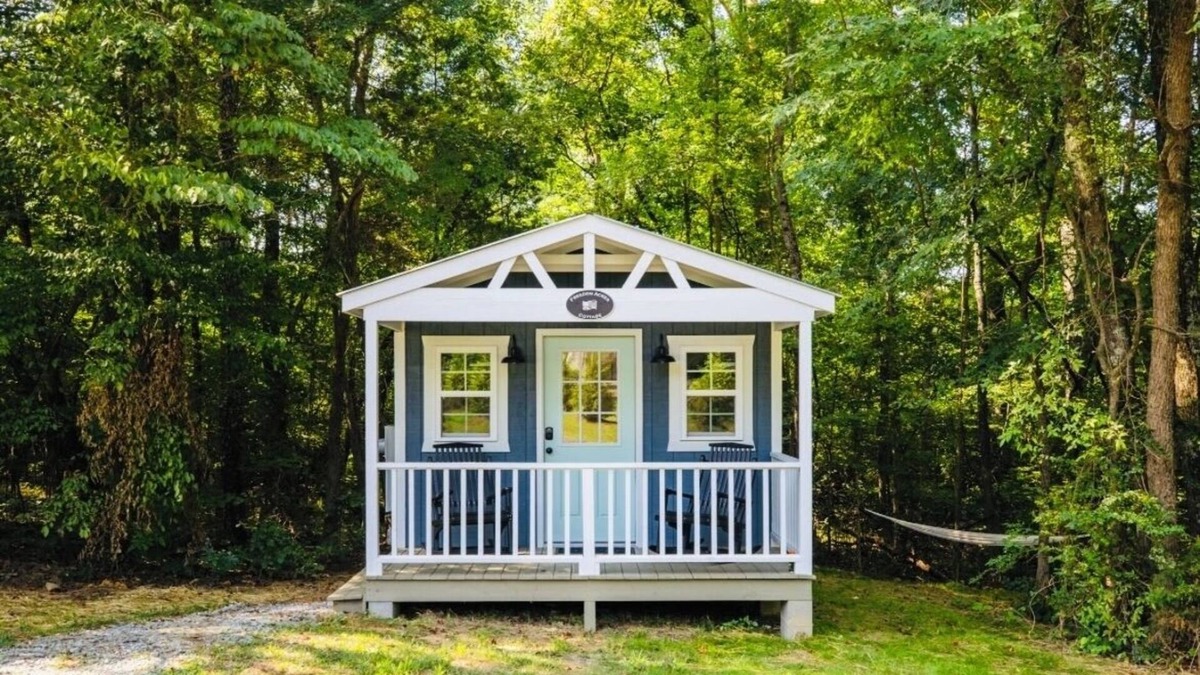 Tabernacle Cottage | Freedom Acres Cottage.. unique, peaceful stay on gated, 20 acre property.