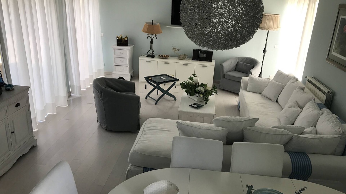 Fregenae Villa | Fregene. Beautiful villa to enjoy Rome and the beach. Good price, good service.