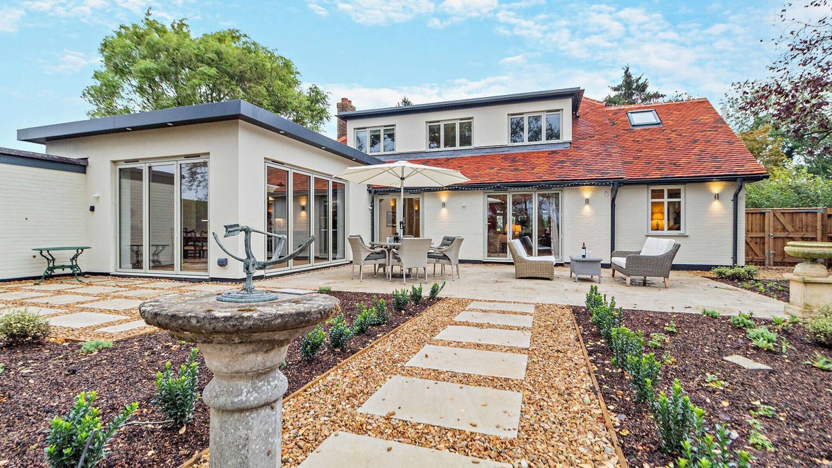 Bury St Edmunds House | Freiston Lodge - Three Bedroom House, Sleeps 6