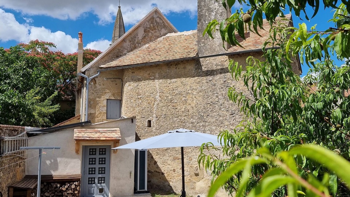 Fye House | French village house,less than one hour from the Le Mans 24 hour circuit