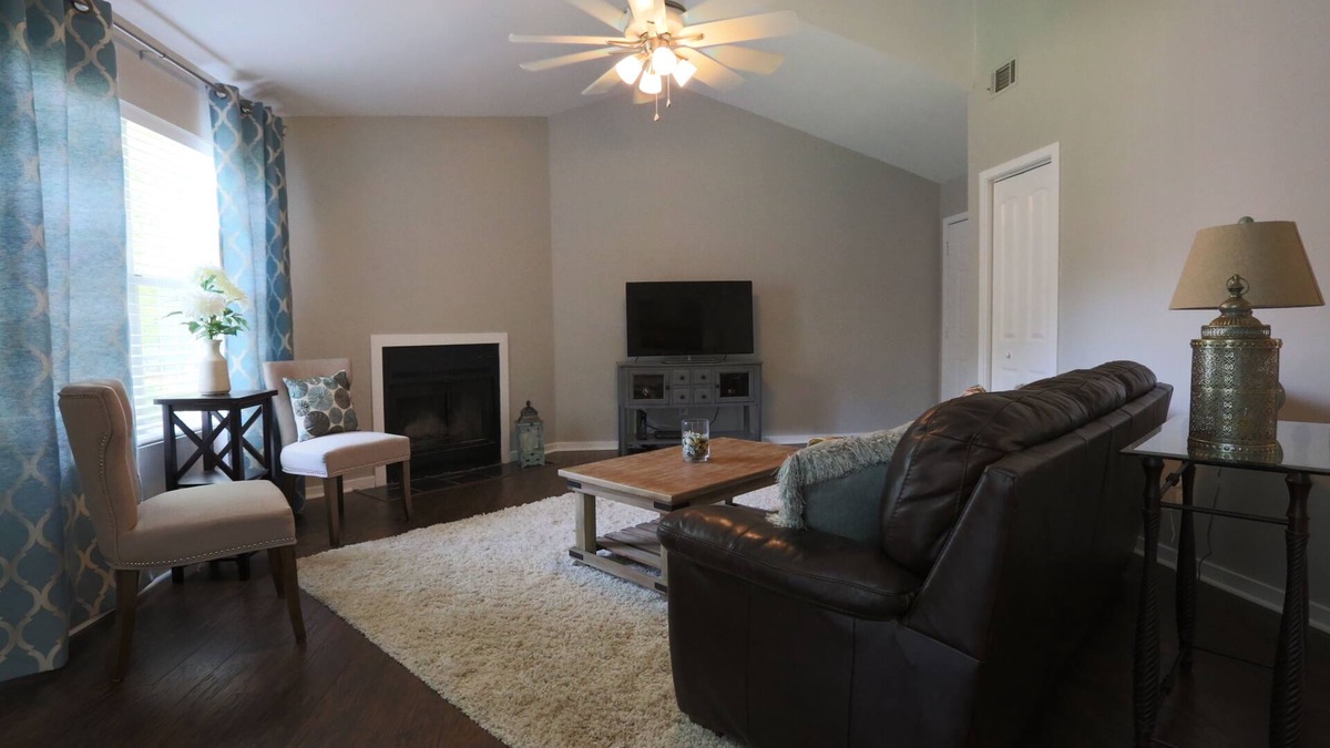 North Charleston Condo | Fresh and Cozy- 2 bedrooms and 2 baths